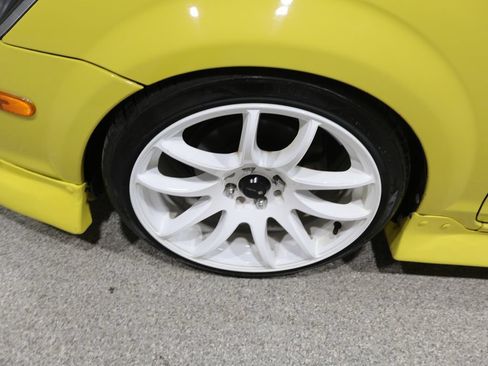 Used 2001 Toyota MR2 RWD image 8