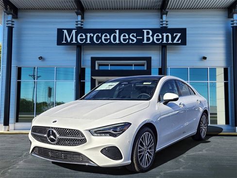 New 2025 Mercedes-Benz C 300 4MATIC Sedan image 3