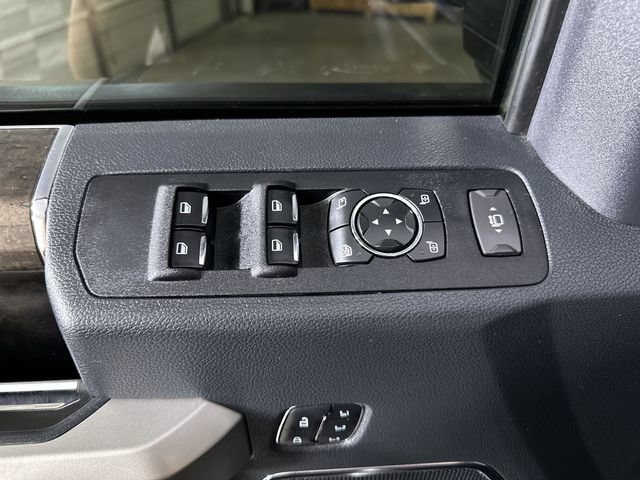 Used 2022 Ford F250 Lariat w/ Lariat Value Package AWD/4WD image 24