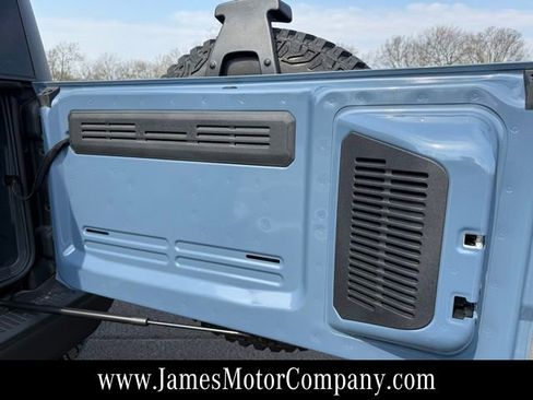 Used 2024 Ford Bronco Badlands image 19