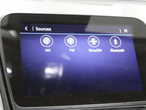 Used 2023 Chevrolet Malibu LT image 40