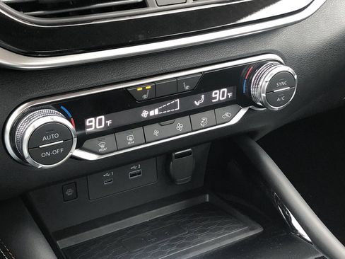 New 2025 Nissan Altima 2.5 SR w/ SR Premium Package image 29