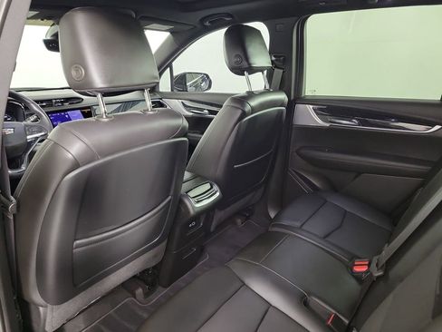 Used 2023 Cadillac XT6 Premium Luxury w/ Technology Package FWD image 13