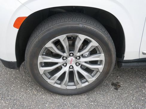 Used 2022 GMC Yukon Denali w/ Max Trailering Package image 9