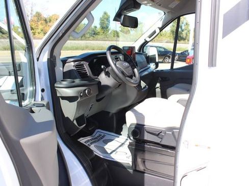 Used 2023 Ford Transit 350 Low Roof DRW AWD image 15