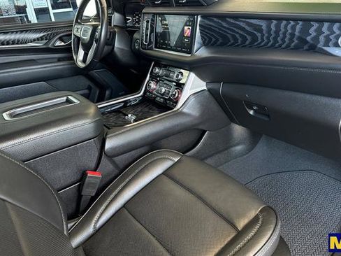 Certified 2022 GMC Yukon Denali image 19