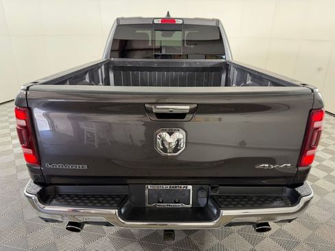 Used 2022 RAM 1500 Laramie AWD/4WD image 9
