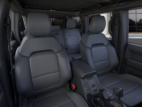 New 2026 Ford Bronco Outer Banks image 10