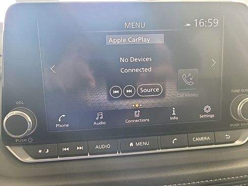 Used 2025 Nissan Rogue SV image 13