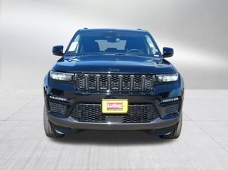 Used 2023 Jeep Grand Cherokee Limited w/ Black Appearance Package video 2