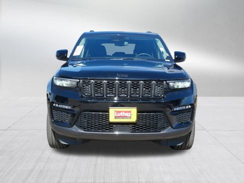 Used 2023 Jeep Grand Cherokee Limited w/ Black Appearance Package image 2