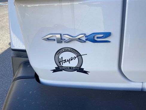 Certified 2023 Jeep Wrangler Sahara image 5