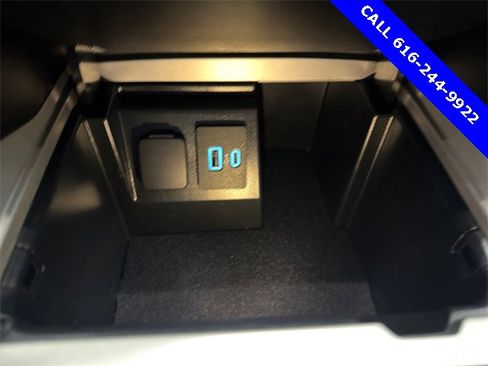 Used 2023 Ford Explorer XLT w/ Equipment Group 202A image 18