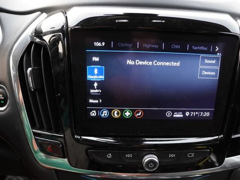Used 2020 Chevrolet Traverse LT w/ Driver Confidence II Package AWD/4WD image 5