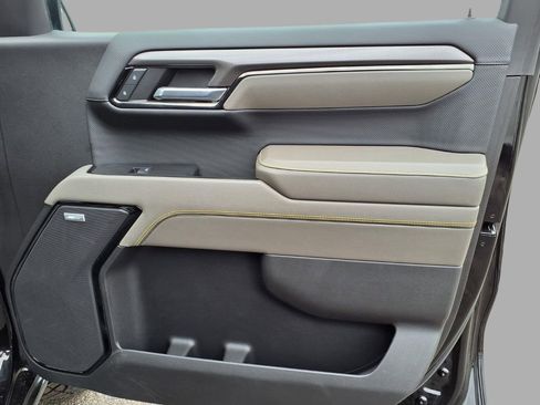 Used 2024 Chevrolet Silverado 1500 ZR2 w/ Technology Package image 11