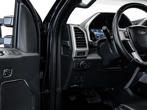 Used 2022 Ford F250 Lariat w/ Tremor Off-Road Package AWD/4WD image 19