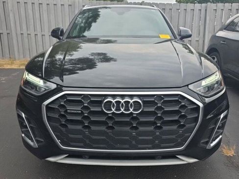 Used 2023 Audi Q5 2.0T Premium w/ Convenience Package AWD/4WD image 3