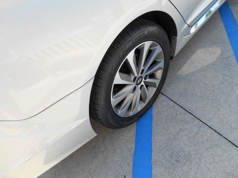 Used 2015 Hyundai Sonata Sport w/ Option Group 03 FWD image 15