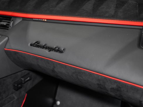 Used 2021 Lamborghini Aventador SVJ AWD/4WD image 53