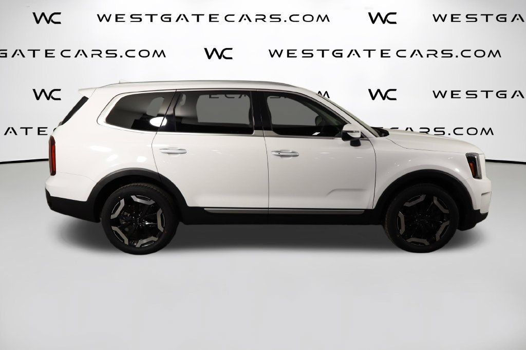 Used 2025 Kia Telluride S FWD image 50