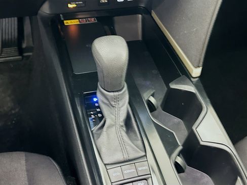 Used 2025 Toyota Camry LE image 23