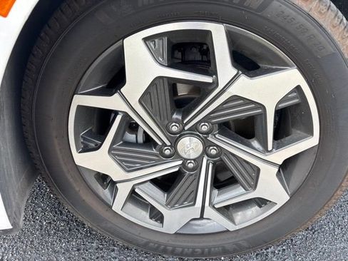 Used 2021 Hyundai Palisade Calligraphy FWD image 2
