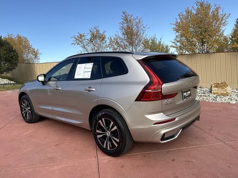 Used 2025 Volvo XC60 B5 Core image 8