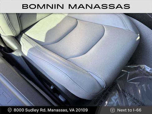 Used 2021 Chevrolet Camaro LT w/ Wild Cherry Design Package 1 image 9