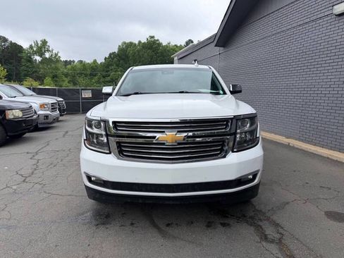 Used 2018 Chevrolet Tahoe Premier RWD image 2
