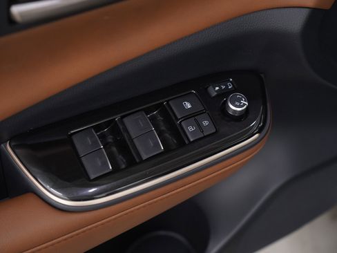 Used 2026 Toyota Crown Limited image 20