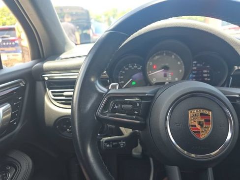 Used 2023 Porsche Macan S AWD/4WD image 15