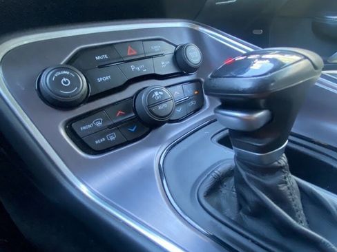 Used 2017 Dodge Challenger SXT Plus image 20