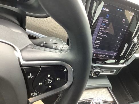 Used 2023 Volvo S90 B6 Ultimate image 35