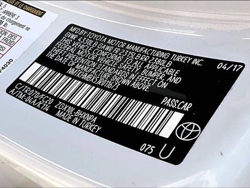 Used 2018 Toyota C-HR XLE FWD image 33