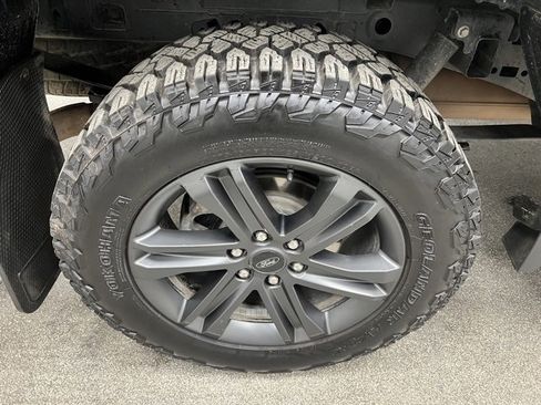 Used 2023 Ford F150 Lariat w/ Equipment Group 502A High image 15