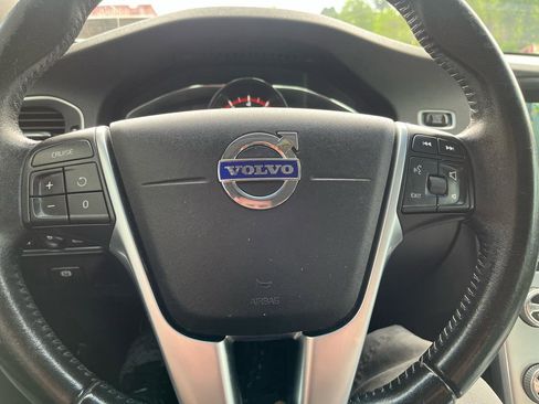 Used 2017 Volvo S60 T5 Dynamic w/ Vision Package AWD/4WD image 19