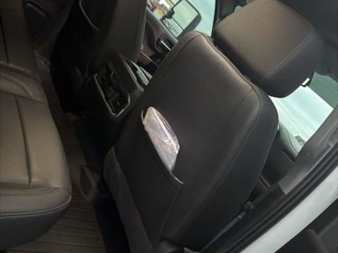 Used 2022 GMC Sierra 2500 SLT w/ SLT Preferred Package image 36