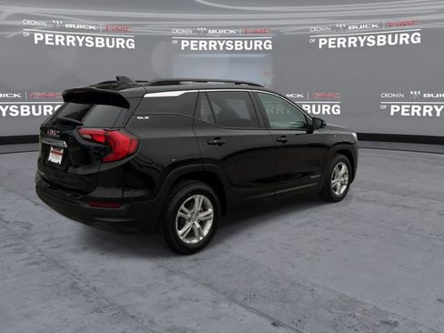 Used 2021 GMC Terrain SLE w/ Driver Convenience Package FWD image 8