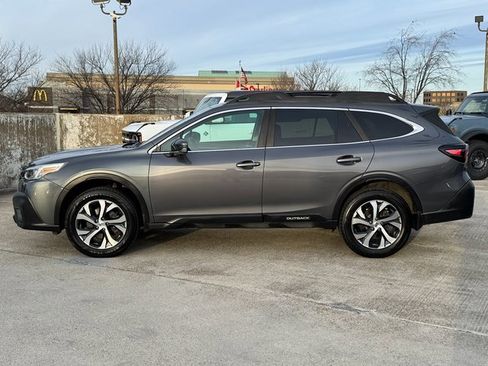 Used 2022 Subaru Outback Limited w/ Popular Package #2 image 11