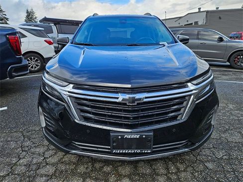 Used 2023 Chevrolet Equinox LT image 2