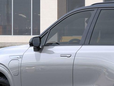 New 2026 Cadillac Vistiq Platinum image 12