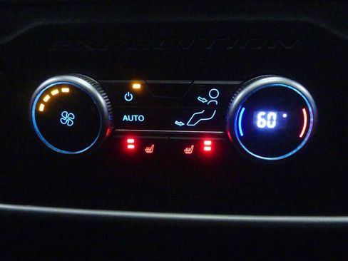 Used 2022 Ford Expedition Max Limited AWD/4WD image 23