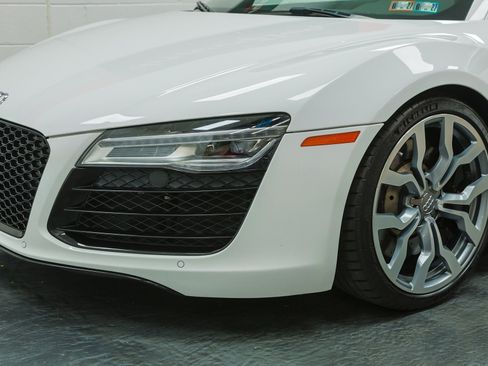 Used 2014 Audi R8 V10 AWD/4WD image 9