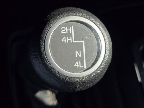 Used 2018 Jeep Wrangler Unlimited Sahara image 25