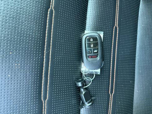 Used 2023 Honda CR-V Sport Touring image 12
