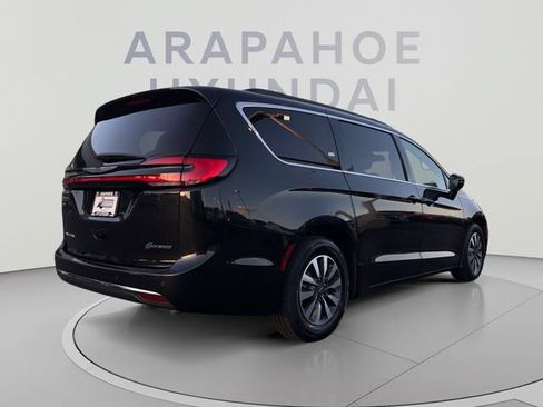 Used 2021 Chrysler Pacifica Touring w/ Cold Weather Group FWD image 5