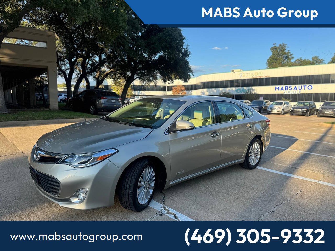 Used 2014 Toyota Avalon XLE Touring FWD image 1