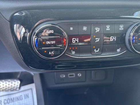 Used 2023 Buick Encore GX Select w/ Sport Touring Package FWD image 32
