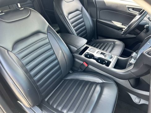Used 2024 Ford Edge SEL AWD/4WD image 11
