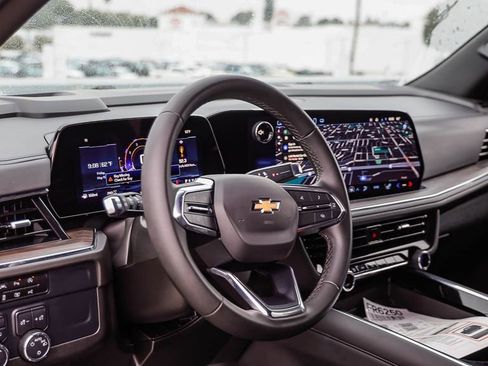 Used 2025 Chevrolet Tahoe LT AWD/4WD image 23